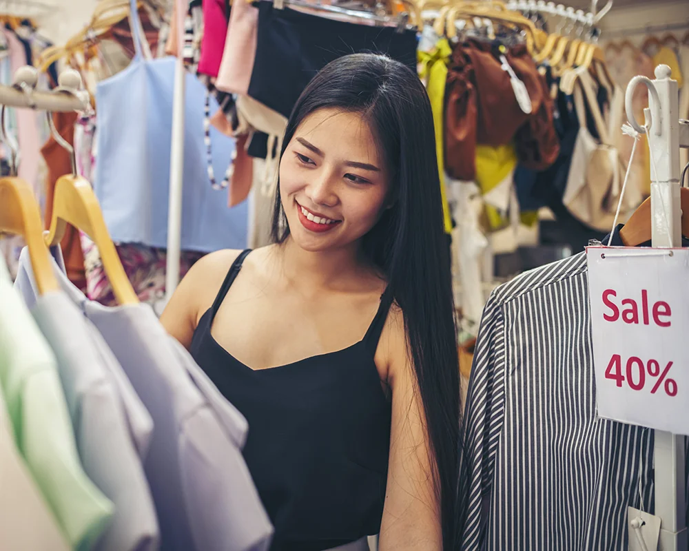 QuickPOS มีโปรแกรมสำหรับร้านค้าเสื้อผ้า หรือสินค้าที่มีการจัดการ สี ไซส์ รุ่น